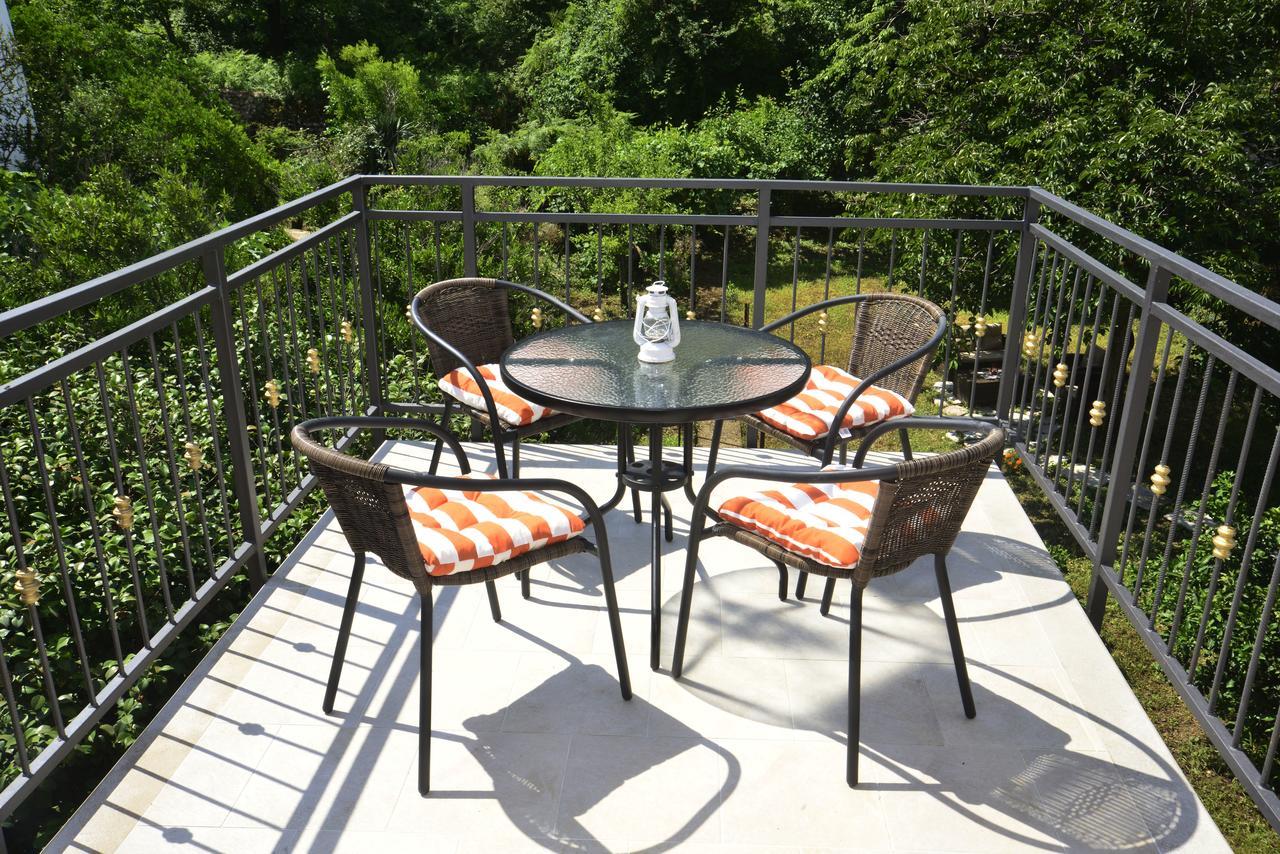 A Hundred Olive Trees Apartments Kotor Ngoại thất bức ảnh